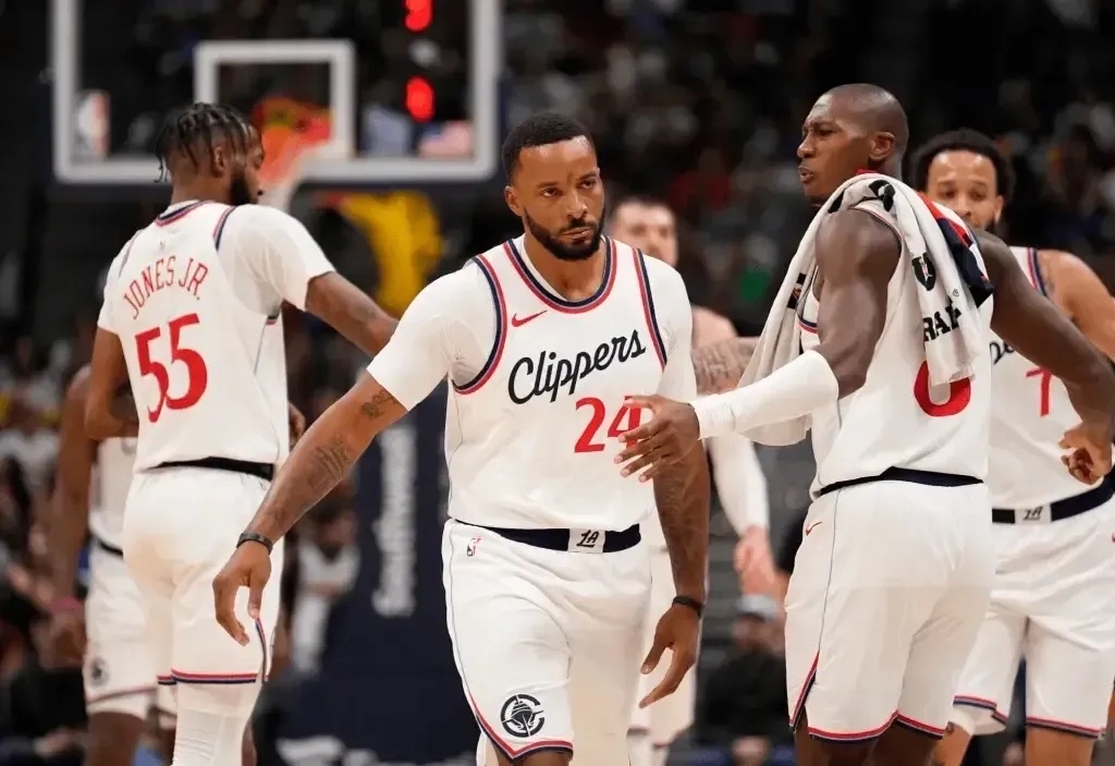 九游体育app官方下载-包含今晨突围战来临，波特兰开拓者围绕NBA季后赛单刀错失，管理层满意，球队文化再被提及的词条